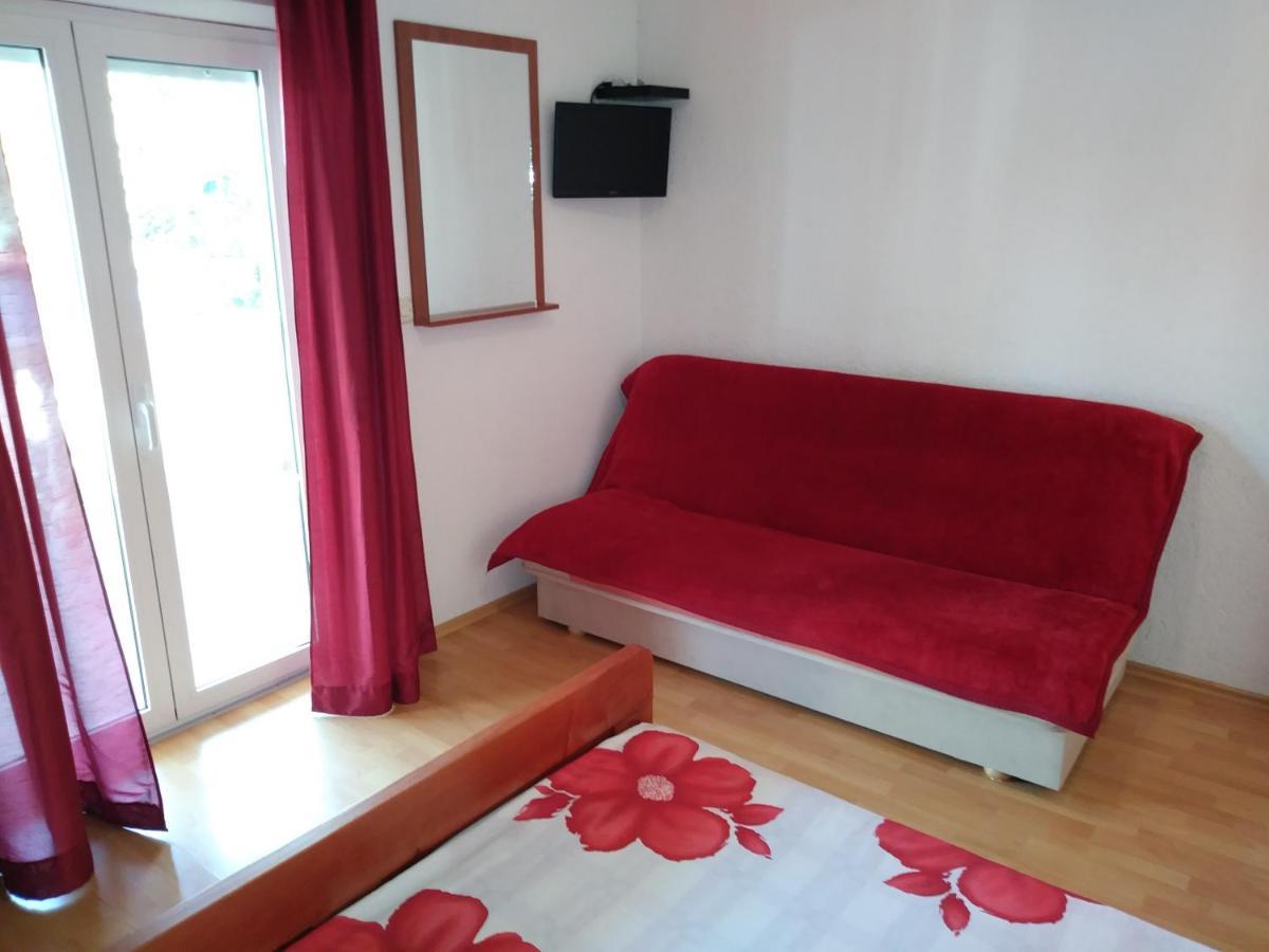 Nives Apartmani ปาโกชตาเน ภายนอก รูปภาพ