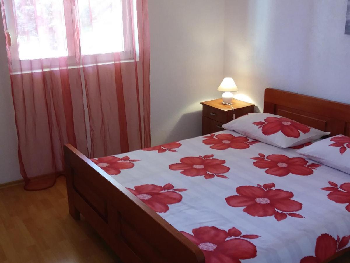 Nives Apartmani ปาโกชตาเน ภายนอก รูปภาพ
