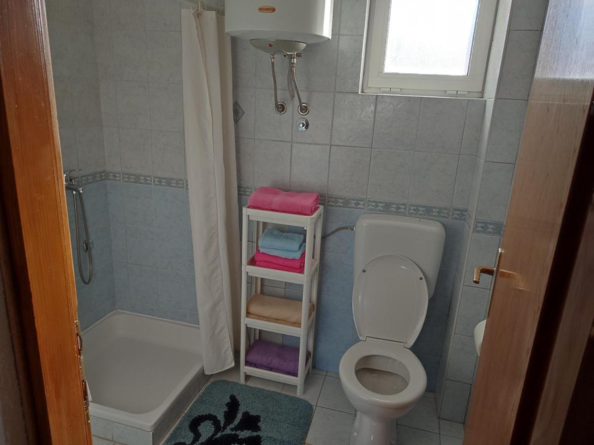 Nives Apartmani ปาโกชตาเน ภายนอก รูปภาพ